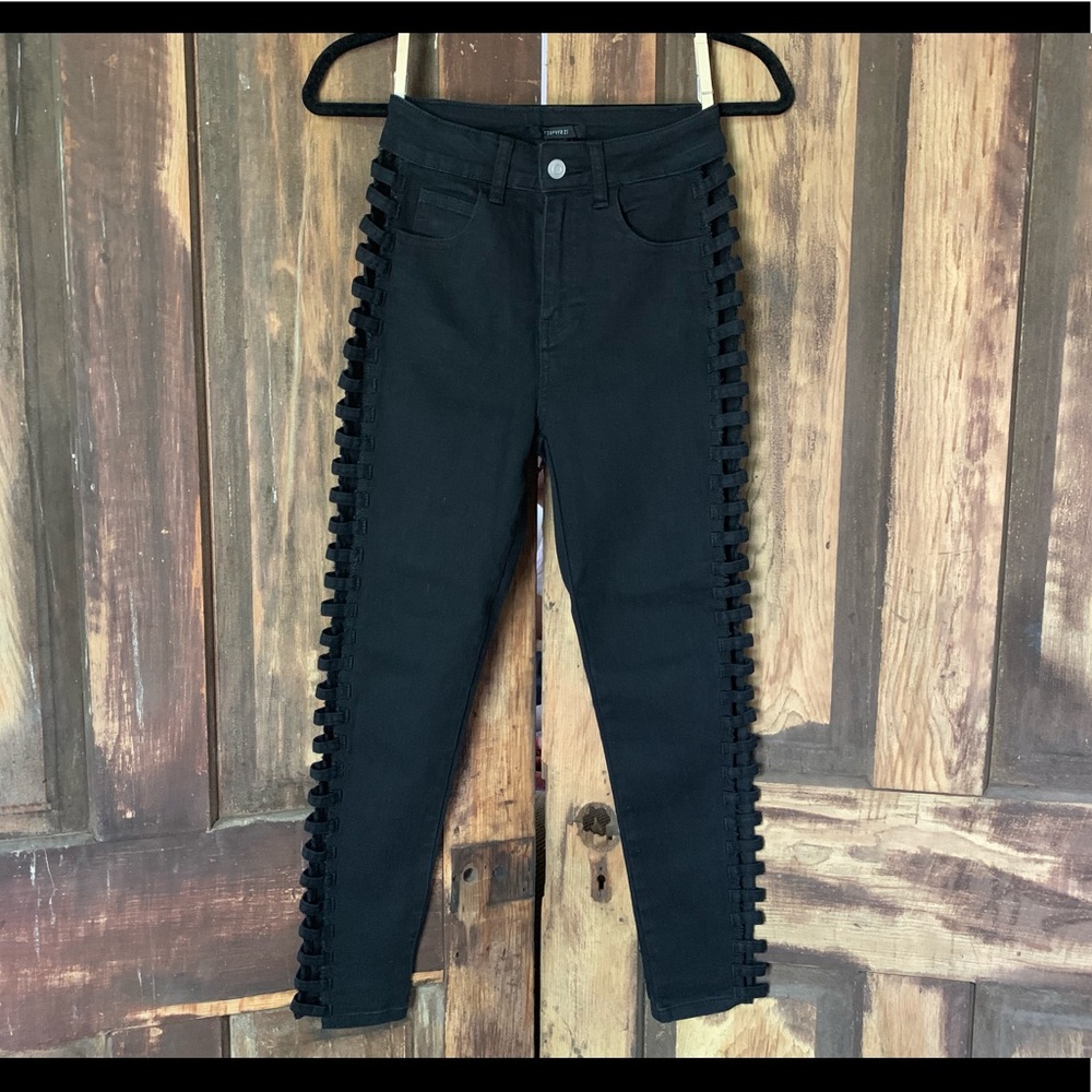 NWT FOREVER 21 cutout side high waist jeans